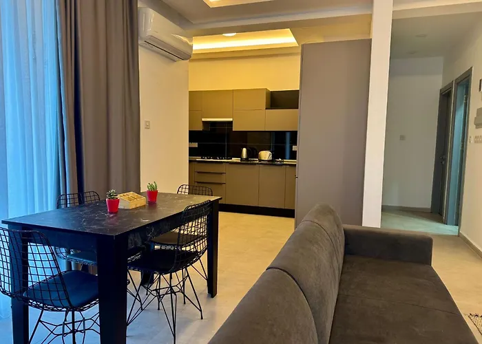 Sogular 1 * Aglantzia